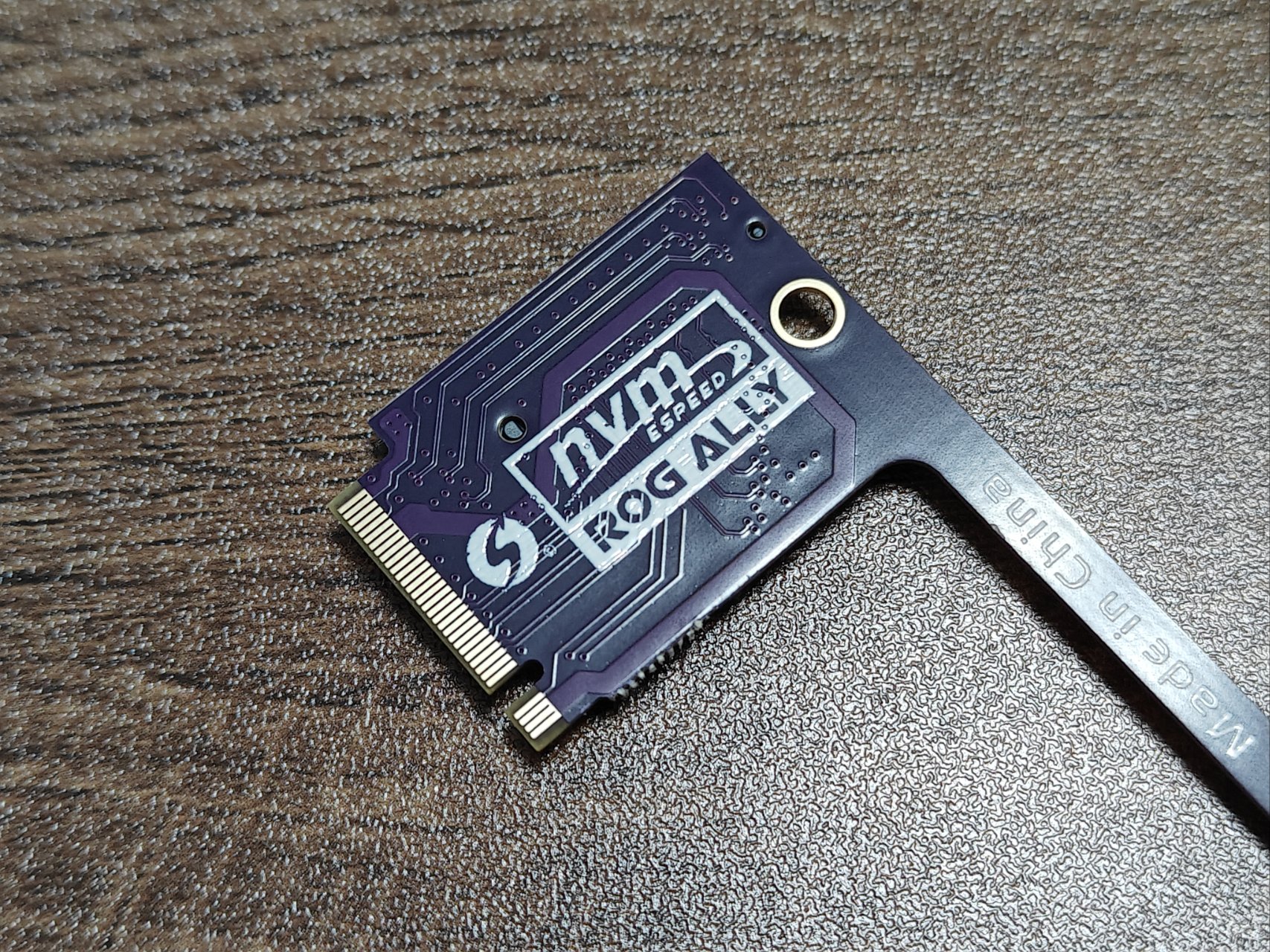 rog ally掌机轻松突破2tb存储,只需要一张m2转接卡 rog ally掌机初始